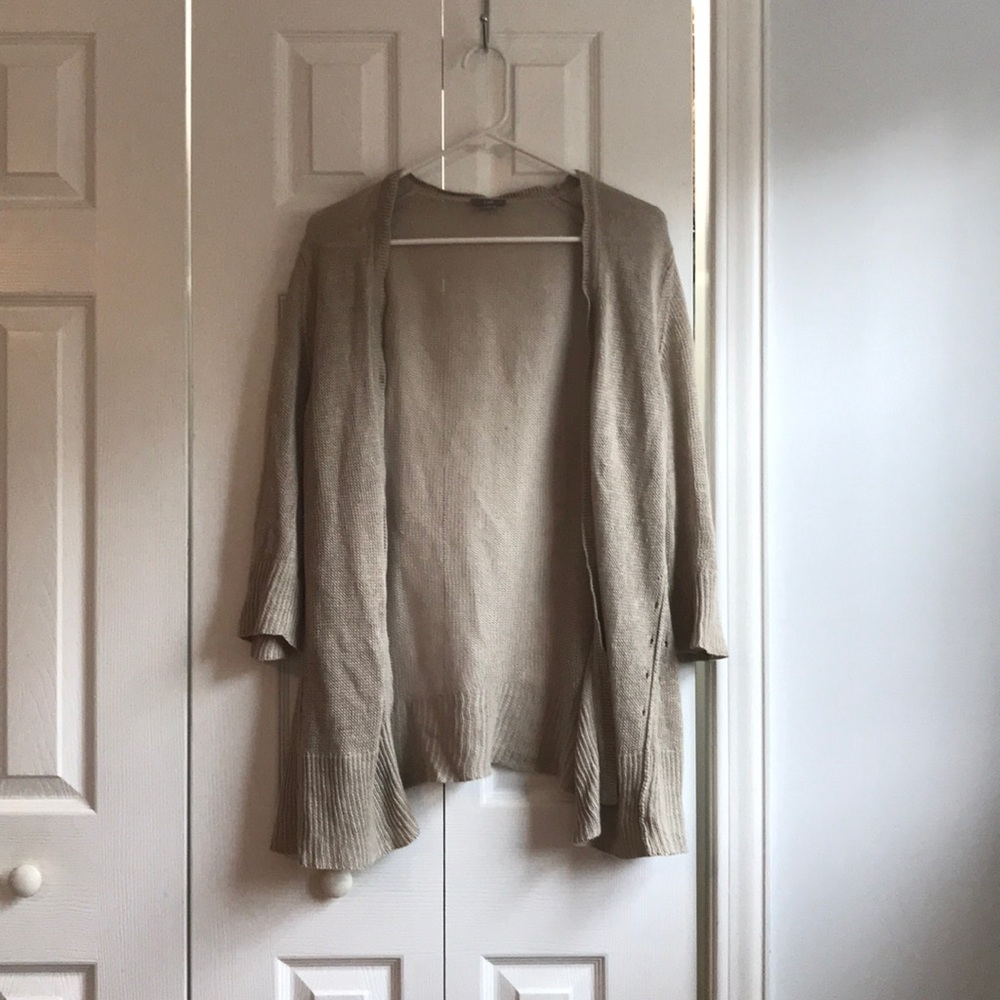 J. Jill Beige lightweight cardigan. Medium